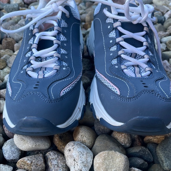 Skechers D’Lites Navy and Pink Memory Foam‎ Sneakers - Picture 7 of 10
